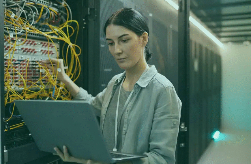 Data Center Decommissioning: A Complete Guide for Enterprise IT Management